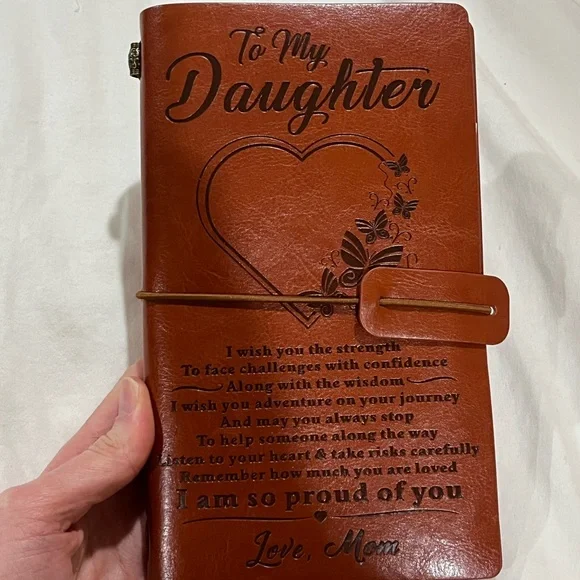 Notebook - Picture 1 of 8